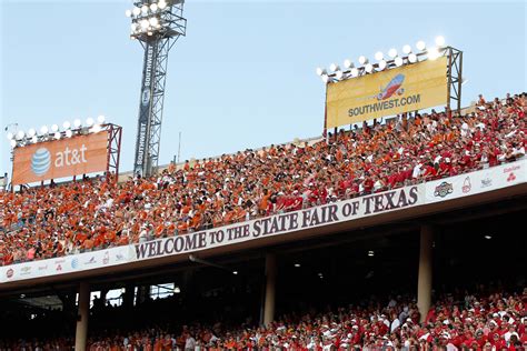 How to get to, from Red River Rivalry in Dallas this weekend