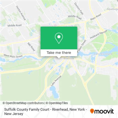 How to get to Court Street in Riverhead, Ny by Bus or Train?