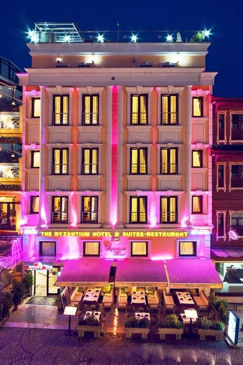 How to get to The Byzantium Hotel Istanbul in Fatih by bus.