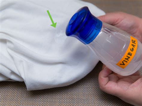 How to get toothpaste out of clothes. Yes, white vinegar can be an effective tool in removing blood stains. Test spot the fabric first, to ensure the vinegar won't discolor or damage it, then pour vinegar directly on the stain and let sit for at least 30 minutes before rinsing with cold water. You can also use a diluted solution of one part vinegar to one part water for more ... 