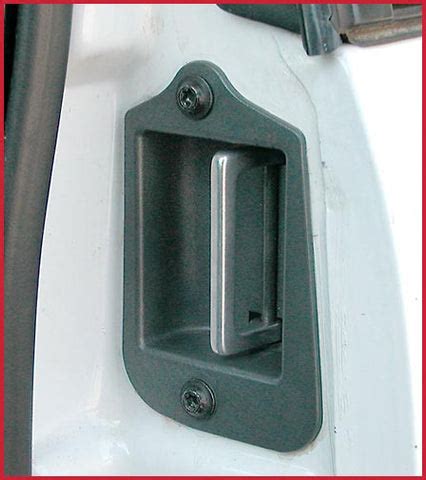 How to install 3rd door handle on 2000 s-10 extended cab