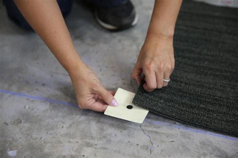 How to install carpet Tiles
