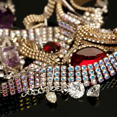 How to invest in jewelry. Things To Know About How to invest in jewelry. 