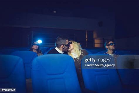 How to kiss in cinema