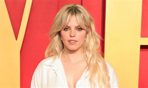 How to know she is lesbian