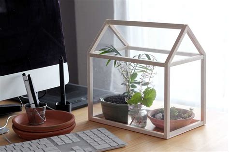 How to make a Mini Greenhouse Dossier Blog