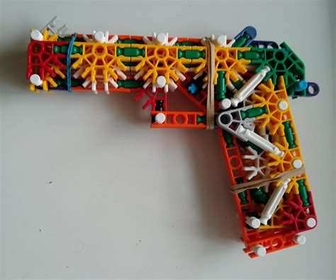 22 Here are some knex weapons with instructions. Feel free to suggest any more that I don't have on this list. K'nex Gun TR8-2020 by Kyle_M in LEGO & K'NEX RADIOACTIVE Knex Pistol Instructions by Knextremely stupid in LEGO & K'NEX The Betrayed Ghost by MonkeyKnexer15 in LEGO & K'NEX Knex Random Bullpup Model (Slightly Modded). 