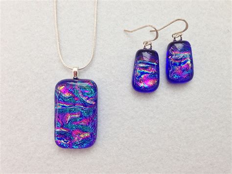 How to make dichroic glass art your complete guide to dichroic fusing. - Unmasking the powers by walter wink.
