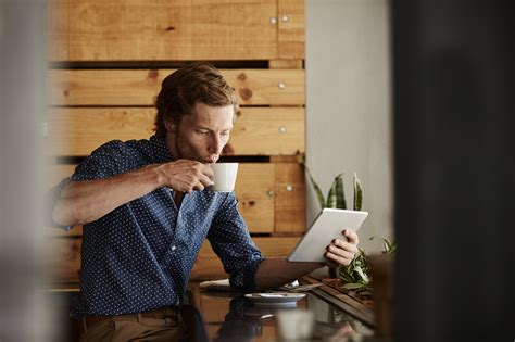 How to maximize your coffee habit to be more productive: experts - CNBC