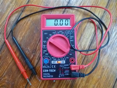 How to measure voltage with a multimet…