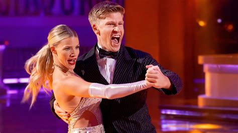 How to not be nervous when dancing
