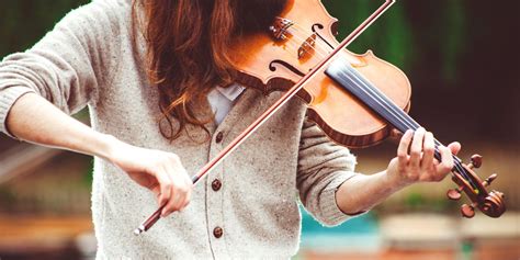 How to play the violin. 17: Double Stops on Violin. 18: Playing Violin with Confidence. 19: Playing in Violin’s 3rd Position. 20: Playing in Violin’s 2nd Position. 21: Playing in Violin’s 4th Position. 22: Vibrato Basics for Violin. 23: Violin Ornaments, Trills, and Tremolo. <p>Pick up your bow and confidently fiddle your way through a thorough and accessible ... 