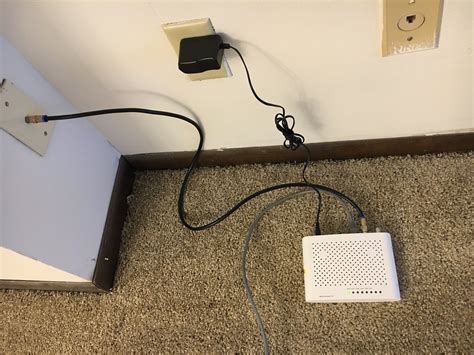 How to plug in modem and router