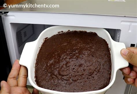 How to prepare cake in microwave oven