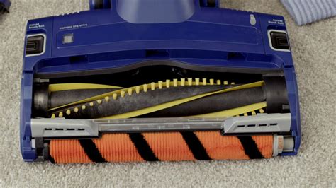 How to remove roller brush from shark vacuum. Learn how to properly maintain your Shark IQ Robot™ vacuum's side brushes and brushroll for optimal performance.To learn more, visit sharkclean.com. 
