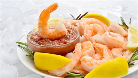 The shrimp soak up salt from the brine. Plus, shrimp are often frozen in a salt solution, which adds even more sodium to your overall numbers. Easy-peel shrimp are serious culprits for sodium, too. Another salt solution is used to help the petite crustacean slip right out of the shell without a great deal of effort.. 