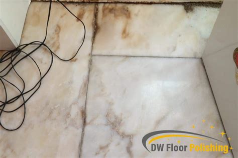 How to remove yellowing from marble
