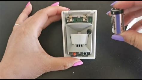 396. 419K views 4 years ago. Learn how to easily change the battery in your ADT Motion Sensor. Always exercise caution when interacting with your battery. For more help visit.... 