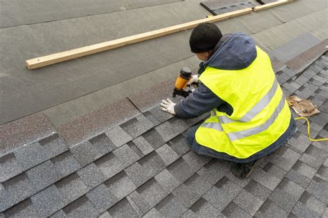 How to replace roof shingles. 