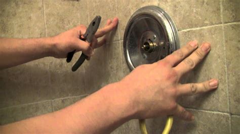 How to replace shower fixtures. Leaky spouts, loose valve handles, unpredictable water temperature fluctuations and mineral buildup are just a few of the reasons to remove and replace a shower valve. Removing a s... 