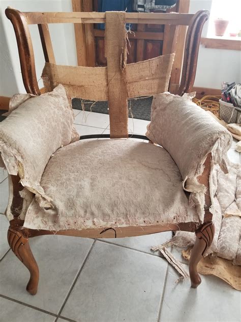 How to reupholster a chair. When re-upholstering you want to remove the fabric in the order it was added to the chair. Usually the seat was the last thing added. I started by taking the ... 