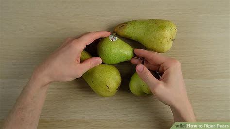 How to ripen pears in a microwave