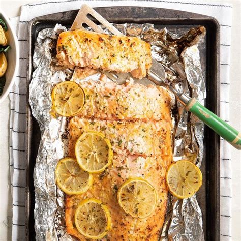 How to roast salmon in foil