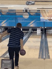 How to roll a strike in bowling
