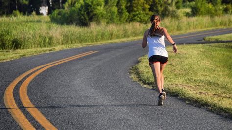 How to run a mile. Aug 6, 2021 ... One mile timed run today! Flat track (country asphalt road) with the wife trailing behind to hold me accountable. Currently sitting at about ... 