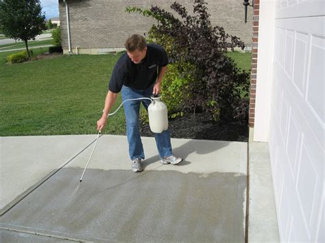 Here’s a quick summary of what you should do when sealing a concrete floor: Clean the floor (remove stains, dust, oil, etc. from the concrete) Remove any old sealer from the floor. Use an etching solution to open up the concrete. Use a sprayer or roller to apply the first thin coat of sealer. After the first layer has dried, apply a second .... 