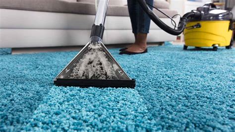 How to shampoo carpet. 