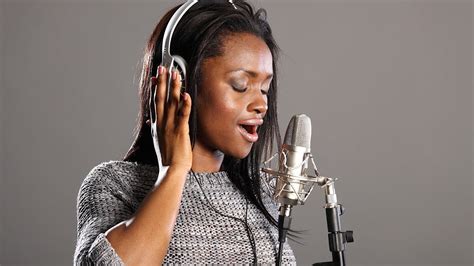 How to sing a song in tune