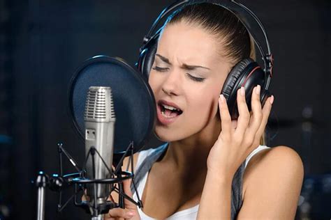 How to sing in studio