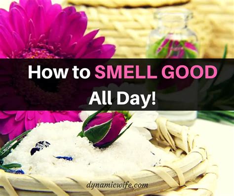 How to smell good all day. 1. Shower daily. Your entire body needs to be cleaned every day, and during your period you will need to take extra time to wash your vulva (the genital area on the outside of your body), as blood and fluids can build up in this area. Use a mild soap or body wash on your whole body, including your vulva, and rinse well. 