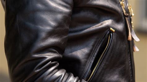 How to store leather jacket in suitcase