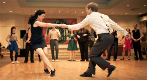 How to swing dance. Full Playlist: https://www.youtube.com/playlist?list=PLLALQuK1NDrjk85UjKkAOCA-VDy_zI5vt--Watch more How to Swing Dance videos: http://www.howcast.com/videos/... 