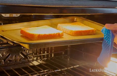 How to toast toast in the oven