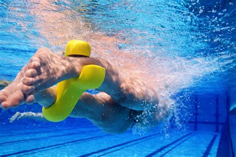 How to train with a pull buoy