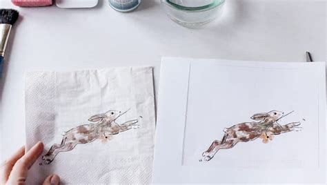 How to transfer a picture onto fabric without transfer paper.  Nov 13, 2018 · Method 1: Using...