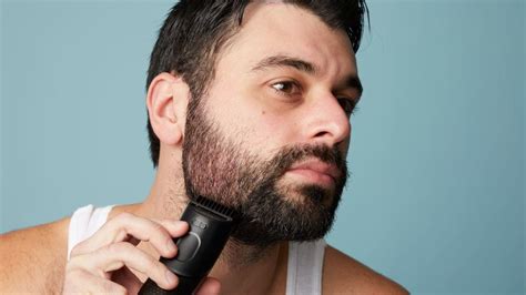 How to trim a beard for beginners