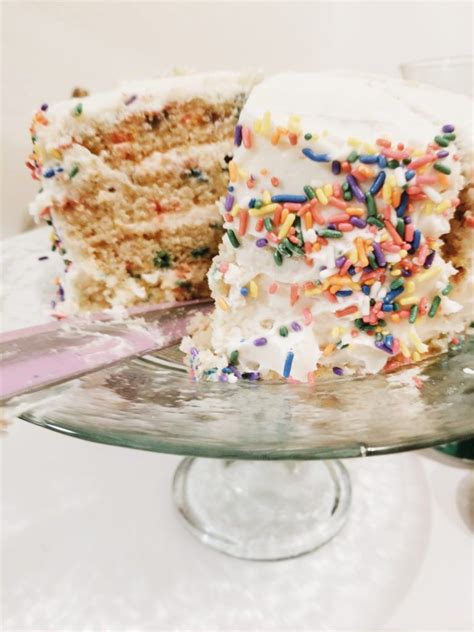 How to turn a sheet cake into a 4 layer cake Standing in the Kitchen