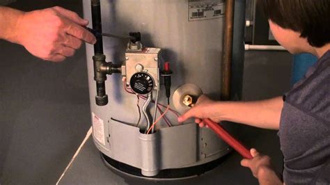 How to turn off hot water heater. Step 3 – Drain Out The Water Heater. Attaching a hose to the drain valve of the water heater’s tank will allow you to remove all the water housed inside. The other end of the hose should be in a lower area at a safe location to dispense the water. Then to let air into the tank, open the hot water faucets in the house. 