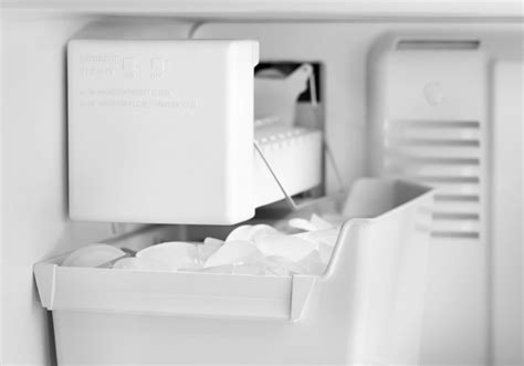 How to turn off the ice maker on a frigidaire. Carefully remove the ice maker from its housing, being careful not to damage any of its components. Use a soft brush and warm water to scrub away any dirt or debris that may have accumulated on the ice maker's interior surfaces. Dry off the interior surfaces with a clean cloth and put it back into its housing. 