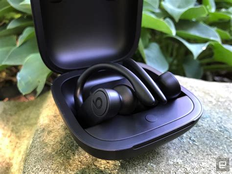 How to turn on onn earbuds. Find your Onn headphones on your phone or laptop and pair them. Android. Go to Settings and turn on Bluetooth. In Bluetooth click “Pair new device”. When you see your Onn headphones come up in ... 