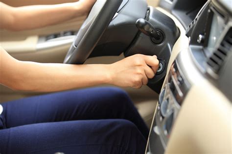 How to unlock my steering wheel. It turns out that many of the driving guidelines that we were taught in drivers' ed class have changed, including the old standby of keeping our hands on the steering wheel at the ... 
