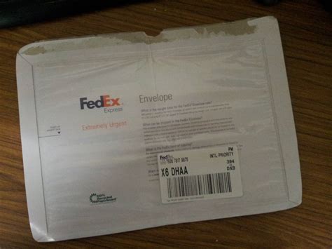 FedEx Reusable Padded Pak. • Inside dimensions: 11.75" x 14.75&qu