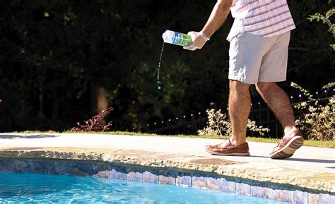 How to use flocculant in pool