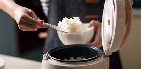 How to use rice cooker. Cooking in a static caravan can be a challenge, especially when it comes to using a gas cooker. Gas cookers are often the preferred choice for static caravans due to their portabil... 