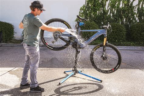 How to wash your bike MEC - Mountain Equipment Company