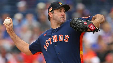 How to watch astros game. By Greg Rajan, Staff writerUpdatedSep 8, 2023 9:31 a.m. Friday's Astros-Padres series opener will be streamed exclusively on Apple TV+, marking the fourth and … 